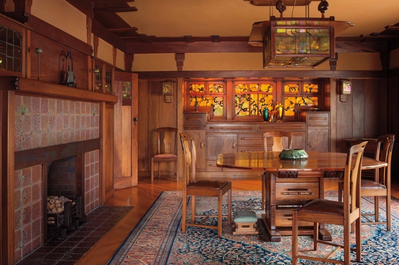 The Arts and Crafts Movement in America, Essay